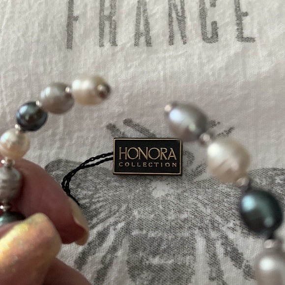 Honora Collection Pearl cuff bracelet - Picture 5 of 11